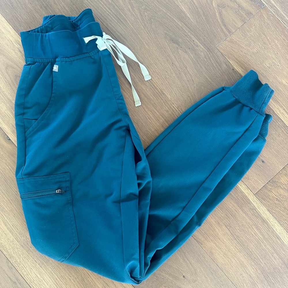 FIGS Zamora Jogger